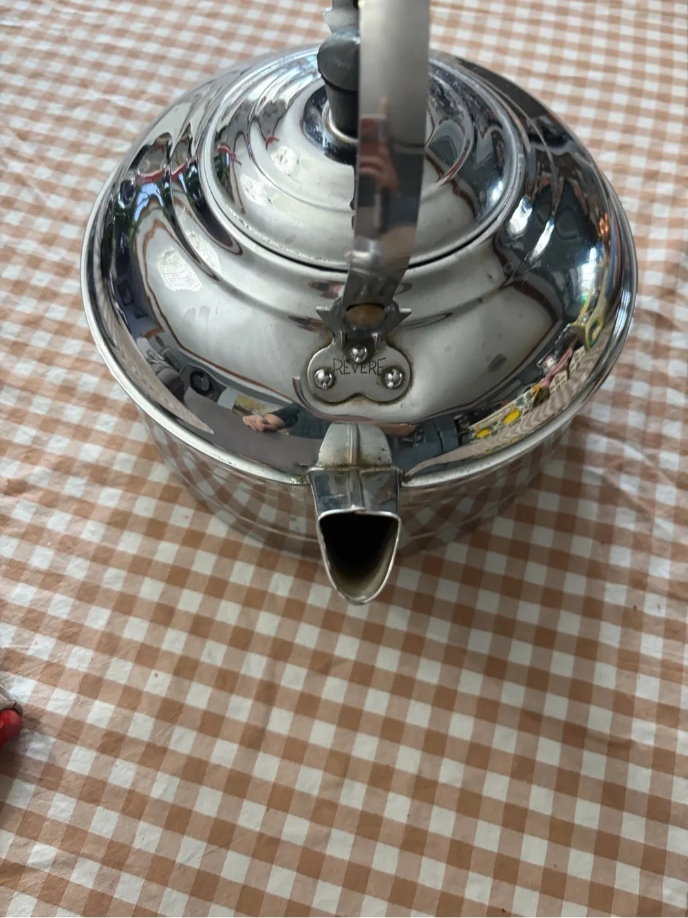 Polished Stainless Steel Kettle with Black Handle and Knob decoration only